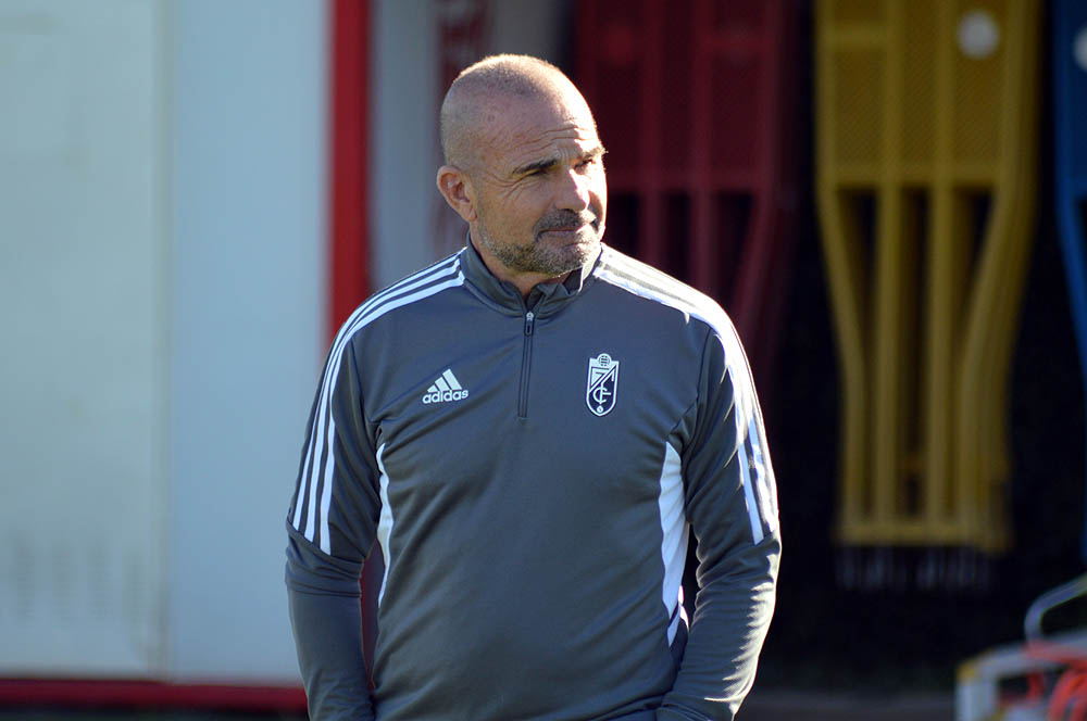 Paco López, técnico del Granada (JAVIER PALMA)