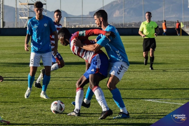 El Recreativo venció en un partido muy intenso (JOSÉ M. BALDOMERO) El Recreativo venció en un partido muy intenso (JOSÉ M. BALDOMERO)