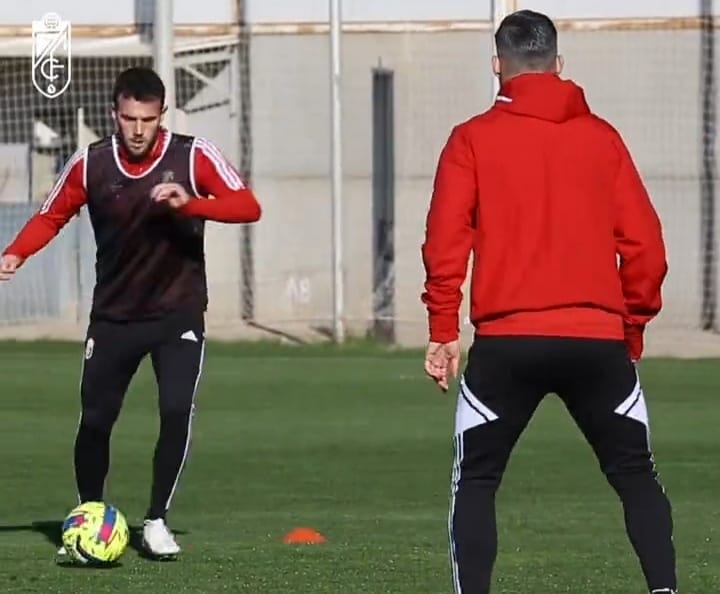 Quini, en una imagen compartida por el club del entrenamiento del martes (GCF TV)