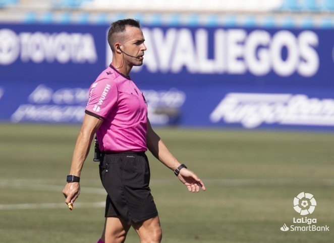Gález Rascón dirigirá el Málaga - Granada en `La Rosaleda` (LALIGA)