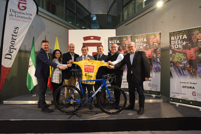 Presentación de las etapas de Granada de la Vuelta Ciclista a Andalucía (L. ARMAS/ DIPGRA)