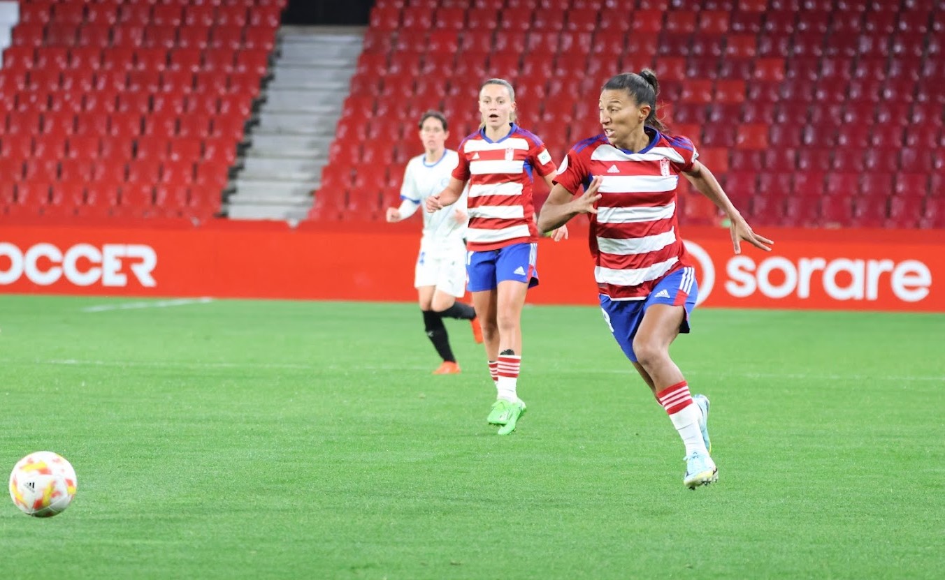 Pamela González, durante el partido de Copa ante el Alavés (JOSÉ ANDRÉS FERNÁNDEZ)