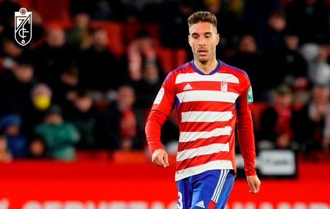 Rochina, en un partido anterior con el Granada (PEPE VILLOSLADA / GCF)