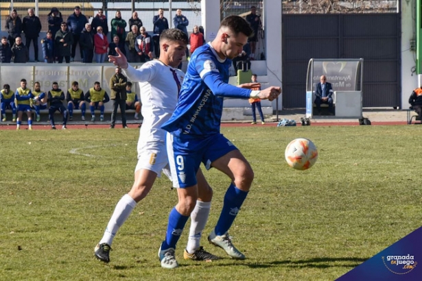 Arimany marcó el gol de la UD Maracena (JOSÉ M. BALDOMERO) Arimany marcó el gol de la UD Maracena (JOSÉ M. BALDOMERO)