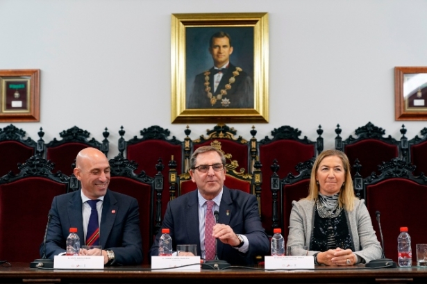Inauguración de la jornada (COLEGIO DE ABOGADOS) Inauguración de la jornada (COLEGIO DE ABOGADOS)