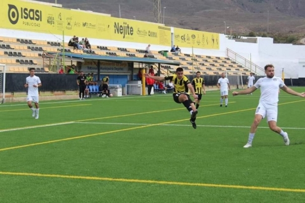 El Almuñécar City sigue en un momento dulce (BERJA CF / ARCHIVO) El Almuñécar City sigue en un momento dulce (BERJA CF / ARCHIVO)