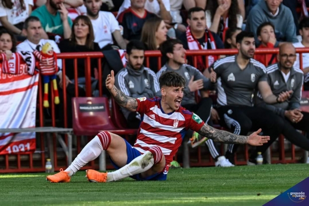 Ricard fue el más destacado del Granada CF (JOSÉ M. BALDOMERO) Ricard fue el más destacado del Granada CF (JOSÉ M. BALDOMERO)
