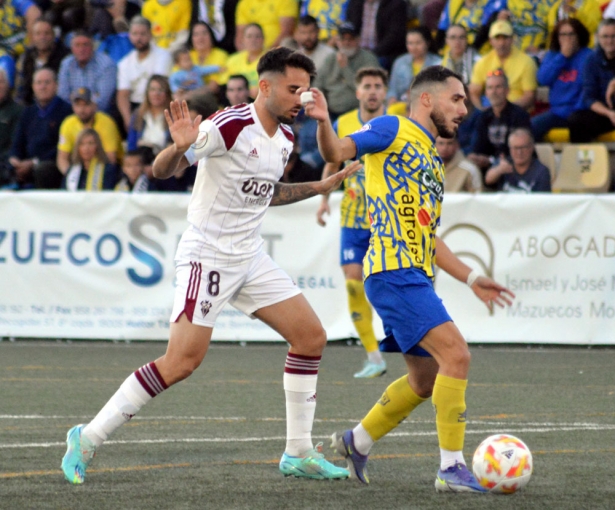 El CD Huétor Tájar tendrá un partido complicado en el campo del Real Jaén (J. PALMA)