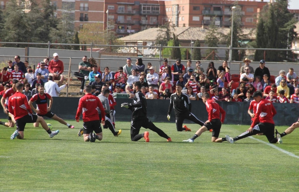 Los aficionados han seguido de cerca el entrenamiento 