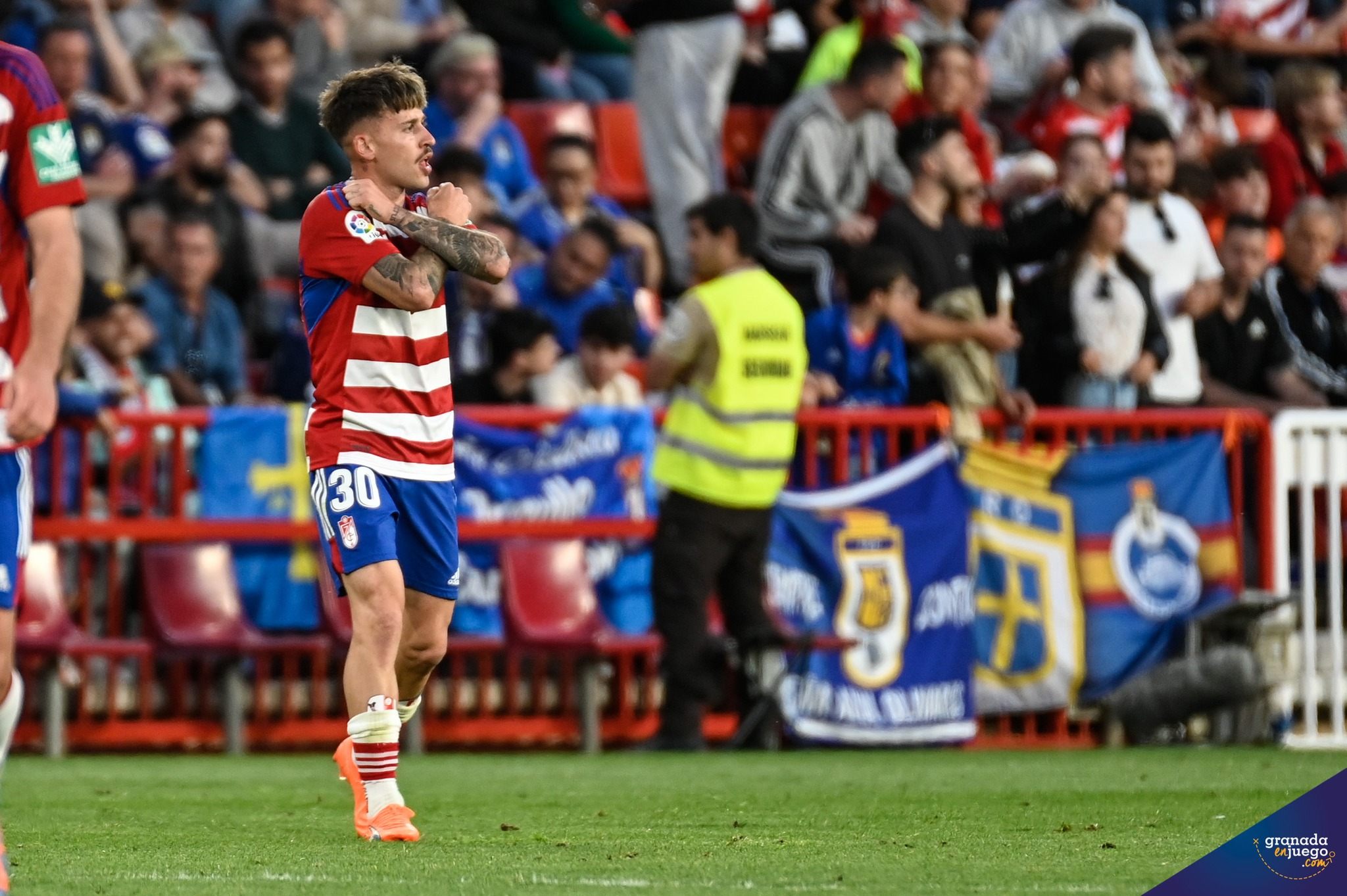Ricard celebra el triunfo (BALDOMERO)
