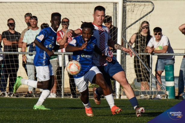 La UD Maracena cierra este domingo la temporada ante el At. Malagueño (JOSÉ M. BALDOMERO) La UD Maracena cierra este domingo la temporada ante el At. Malagueño (JOSÉ M. BALDOMERO)