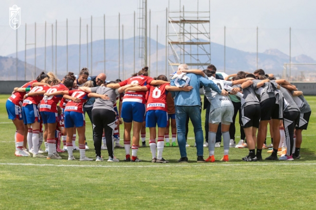 Unidas por el ascenso (GRANADA CF FEMENINO) Unidas por el ascenso (GRANADA CF FEMENINO)