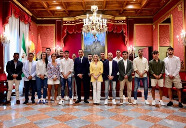 Recibimiento a los tres principales equipos del Granada CF (AYUNTAMIENTO DE GRANADA)
