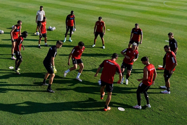 El Granada CF ya entrena en Montecastillo (GRANADA CF) El Granada CF ya entrena en Montecastillo (GRANADA CF)