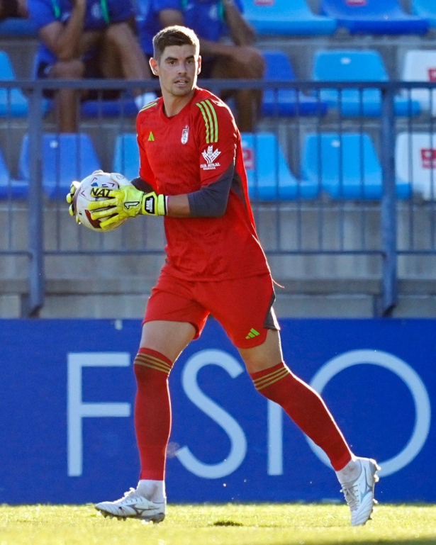Raúl Fernández fue el portero titular (GRANADA CF)