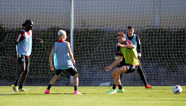 Entrenamiento del Granada CF (JAVIER PALMA) Entrenamiento del Granada CF (JAVIER PALMA)