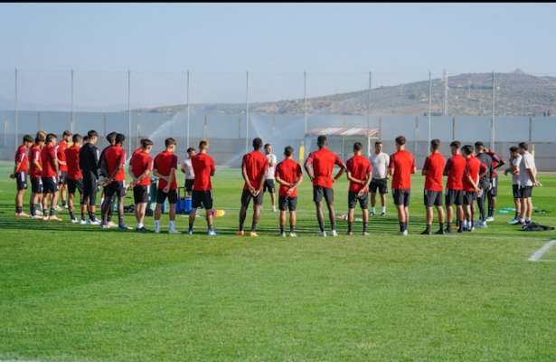 Unidos en busca del primer triunfo (GRANADA CF) Unidos en busca del primer triunfo (GRANADA CF)