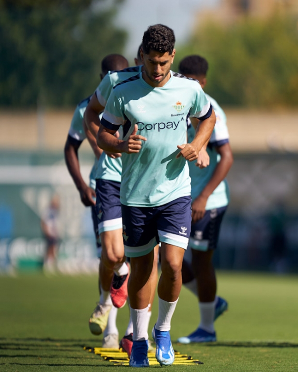 Entrenamiento del Real Betis (REAL BETIS) Entrenamiento del Real Betis (REAL BETIS)