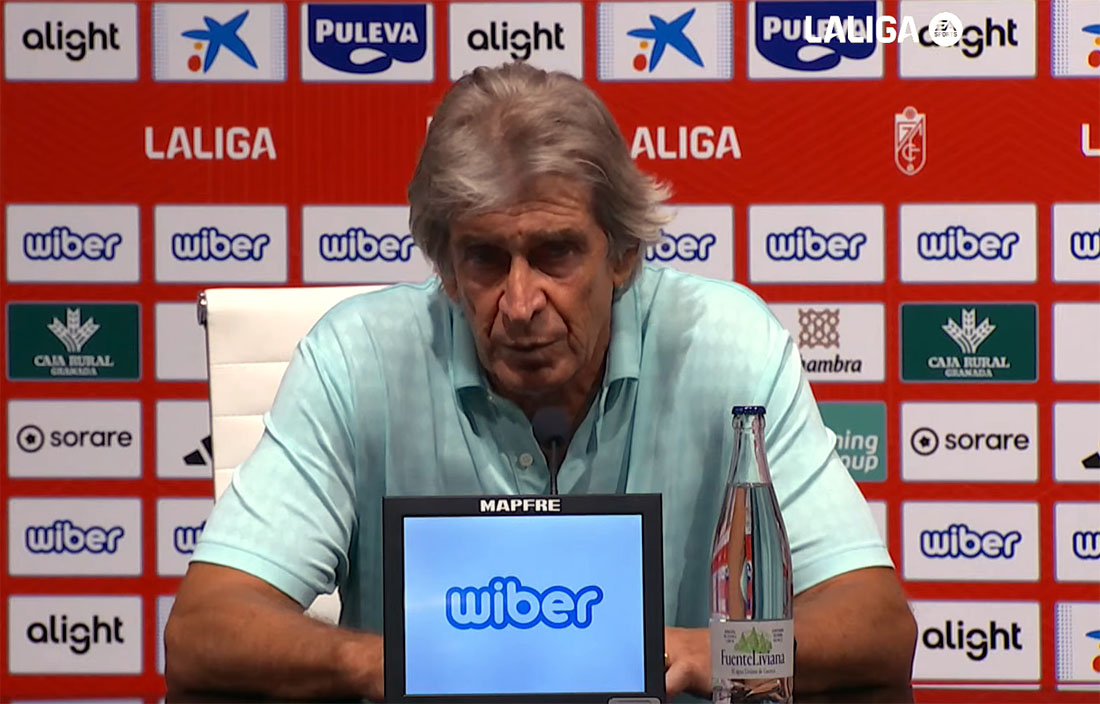 Manuel Pellegrini, entrenador del Real Betis, en un momento de la rueda de prensa (LALIGA)