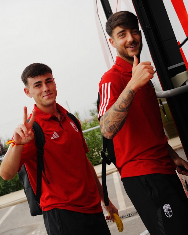 El filial viaja a San Fernando con la intención de estrenarse a domicilio (GRANADA CF l El filial viaja a San Fernando con la intención de estrenarse a domicilio (GRANADA CF l