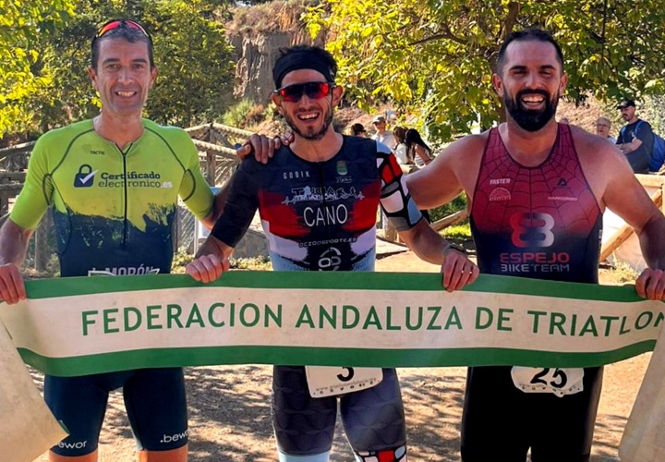 Podium masculino (FATRI)
