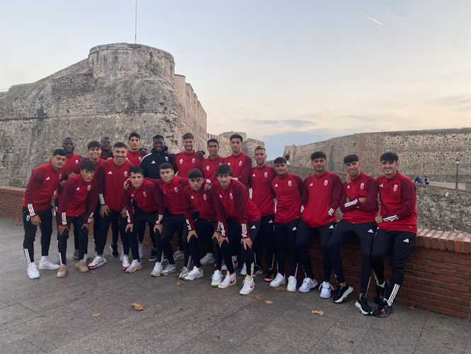 El Recreativo Granada ya está en Ceuta (GRANADA CF)