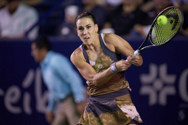 Nuria Párrizas avanza en Andorra (ABIERTO GNP SEGUROS) Nuria Párrizas avanza en Andorra (ABIERTO GNP SEGUROS)