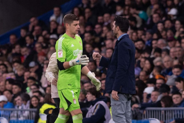 Raúl Fernández sustituído en el Bernabéu (LOF) Raúl Fernández sustituído en el Bernabéu (LOF)
