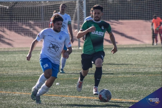 El CD Santa Fe acabó con la racha del Base Gabia (JOSÉ M. BALDOMERO) El CD Santa Fe acabó con la racha del Base Gabia (JOSÉ M. BALDOMERO)