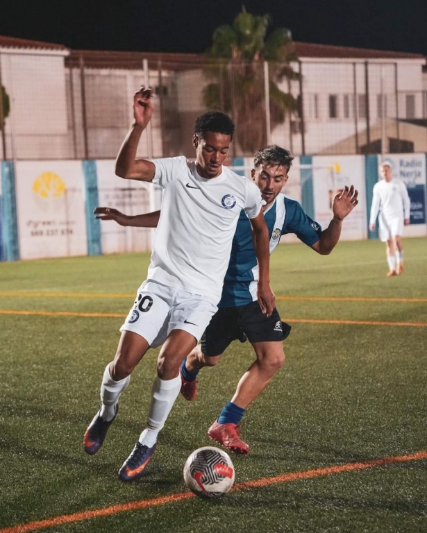 El Almuñécar City perdió ante el CD Huércal (CD ALMUÑÉCAR CITY) El Almuñécar City perdió ante el CD Huércal (CD ALMUÑÉCAR CITY)