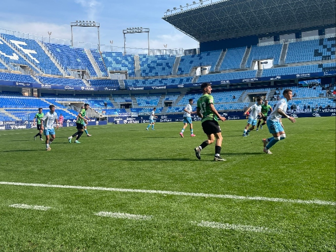 El CD Huétor Vega empató en `La Rosaleda` (CD HUÉTOR VEGA) 