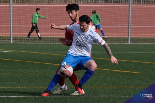 Santa Fe y Guadix disputaron un vibrante partido (JOSÉ M. BALDOMERO) Santa Fe y Guadix disputaron un vibrante partido (JOSÉ M. BALDOMERO)