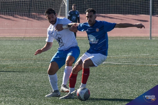 El CD Santa Fe venció al Ciudad de Baza (JOSÉ M. BALDOMERO) El CD Santa Fe venció al Ciudad de Baza (JOSÉ M. BALDOMERO)