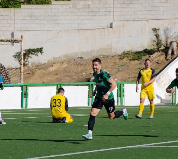 El Base Gabia se llevó el triunfo ante el FC Cubillas (BASE GABIA) El Base Gabia se llevó el triunfo ante el FC Cubillas (BASE GABIA)
