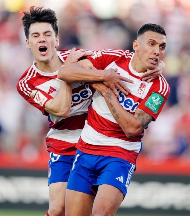 Uzuni junto a Pellistri celebra el tanto del empate ante la UD Almería (GCF) Uzuni junto a Pellistri celebra el tanto del empate ante la UD Almería (GCF)