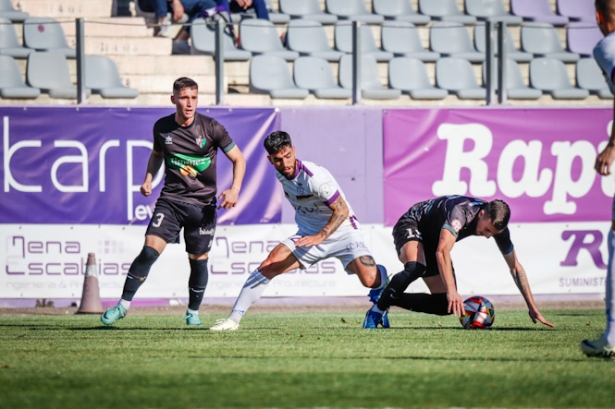 El partido fue muy intenso (DAVID TORRES)
