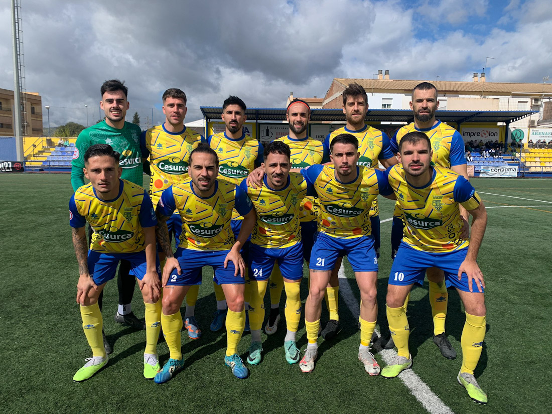 Once inicial del CD Huétor Tájar ante el Atlético Melilla (CD HUÉTOR TÁJAR)