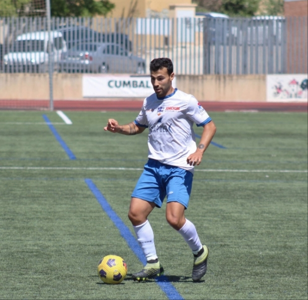 Diego Gámiz ya marca diferencias en Loja (LOJA CD) 