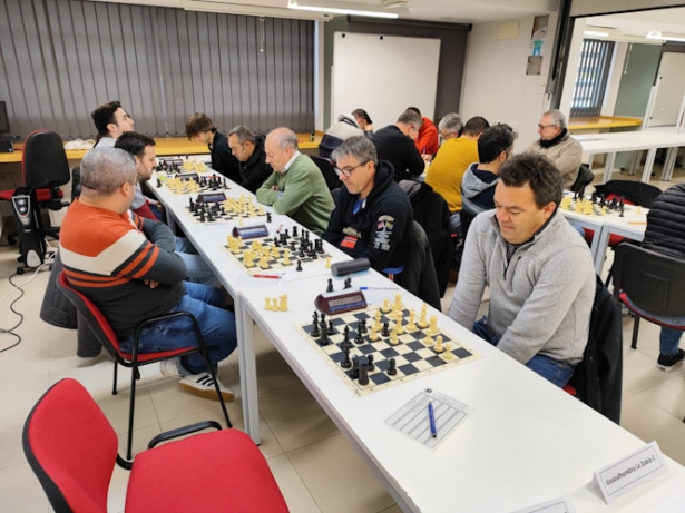 Imagen de las partidas (AJEDREZ LA ZUBIA) Imagen de las partidas (AJEDREZ LA ZUBIA)
