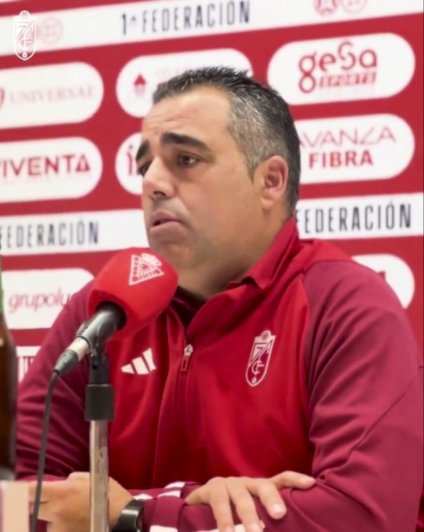 Rueda de prensa post partido de Germán Crespo (GRANADA CF) Rueda de prensa post partido de Germán Crespo (GRANADA CF)
