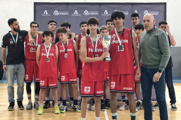 El Oya Abogados FCBG recibe la Copa (FUNDACIÓN CB GRANADA) El Oya Abogados FCBG recibe la Copa (FUNDACIÓN CB GRANADA)