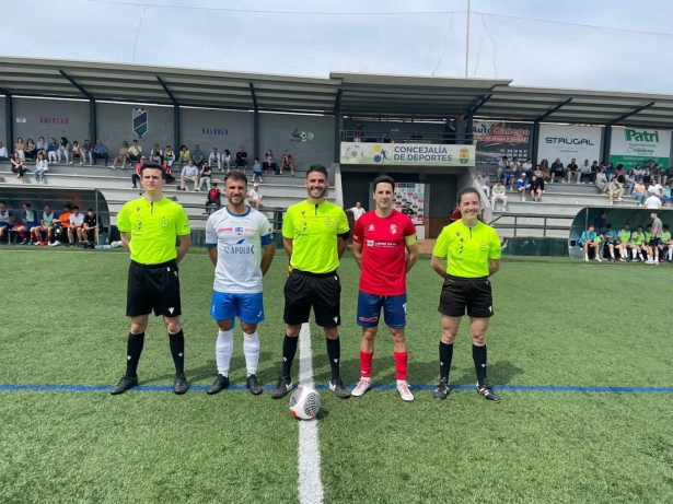 El Churriana se llevó el derbi ante el Loja (CHURRIANA CF) El Churriana se llevó el derbi ante el Loja (CHURRIANA CF)