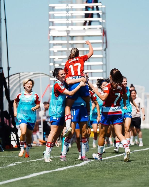Naima celebra su gol (GCF) Naima celebra su gol (GCF)