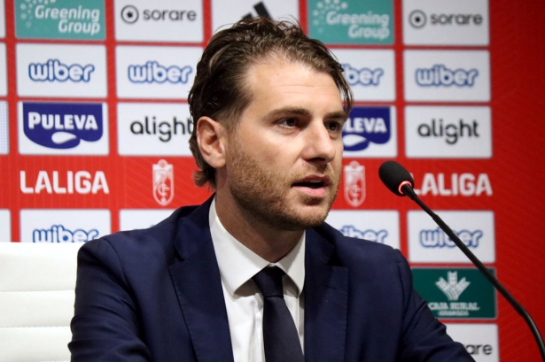 Matteo Tognozzi, director deportivo del Granada CF, en una comparecencia de prensa (JOSÉ ANDRÉS FERNÁNDEZ) Matteo Tognozzi, director deportivo del Granada CF, en una comparecencia de prensa (JOSÉ ANDRÉS FERNÁNDEZ)