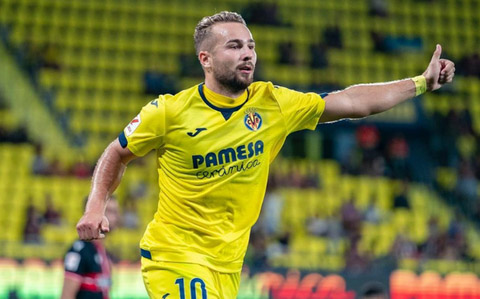 Javi Ontiveros celebra un gol con el Villarreal (EFE)