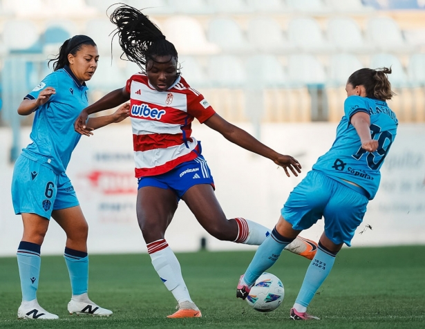 El Granada CF Femenino ha perdido en el `Escribano Castilla` (GCF) El Granada CF Femenino ha perdido en el `Escribano Castilla` (GCF)