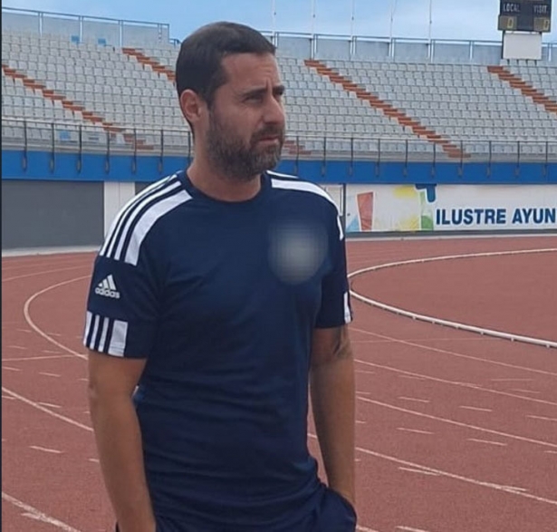 El entrenador del Purullena CF, Leo Samaja 