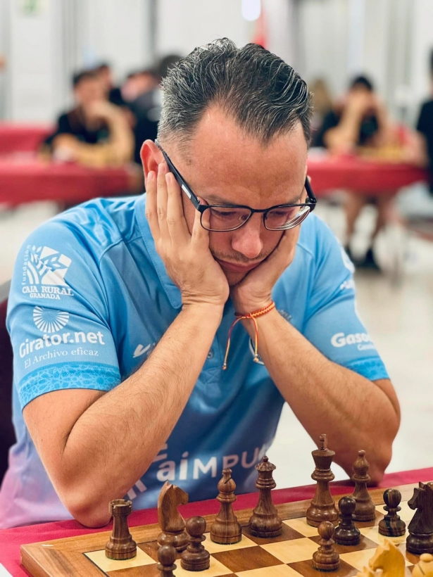 Renier Castellanos (AJEDREZ LA ZUBIA) Renier Castellanos (AJEDREZ LA ZUBIA)