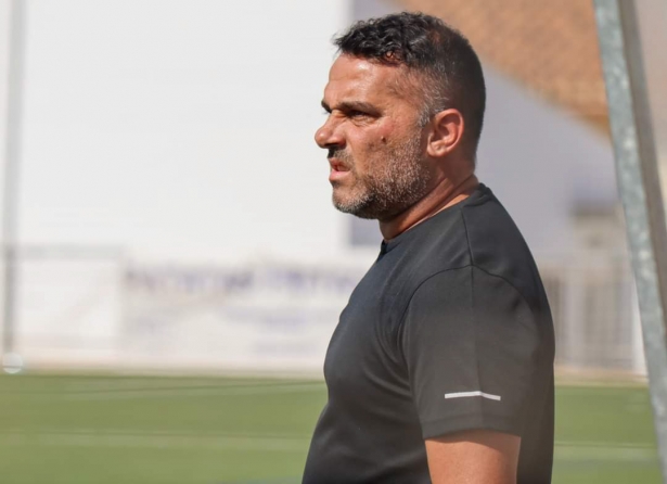 Emilio Fajardo durante un partido con el Real Jaén (JOSÉ M. BALDOMERO) Emilio Fajardo durante un partido con el Real Jaén (JOSÉ M. BALDOMERO)