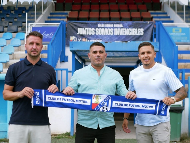 Fajardo ha sido presentado como nuevo técnico del Motril (CF MOTRIL) Fajardo ha sido presentado como nuevo técnico del Motril (CF MOTRIL)